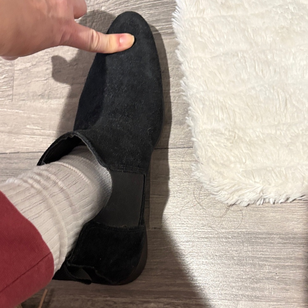 ASOS Design Chelsea Black Suede Ankle Boots - Picture 8 of 8